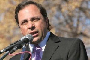 giustozzi-portazo-a-massa-y-coqueteo-con-scioli--2015-05-12