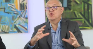 Javier Timerman en el streaming Ahora Play analizando los mercados y el gobierno de Javier Milei.
