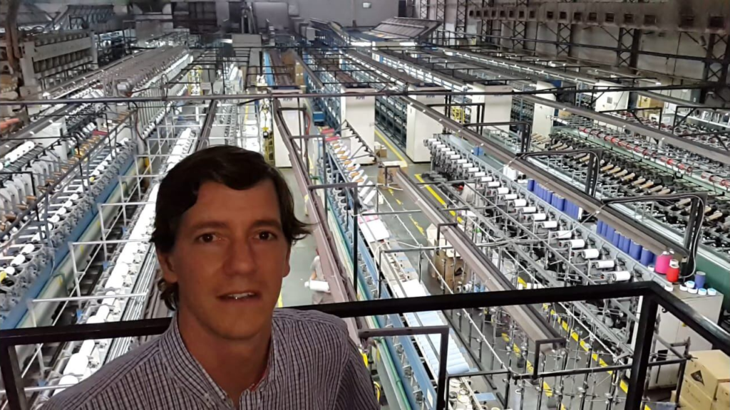 El empresario textil Luciano Galfione revela la dramática realidad del sector en Argentina: capacidad al 40%, 25.000 despidos y caída histórica del consumo.